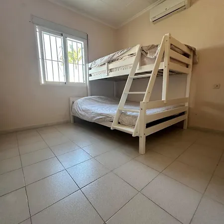 De Luxe Espagnole Willa